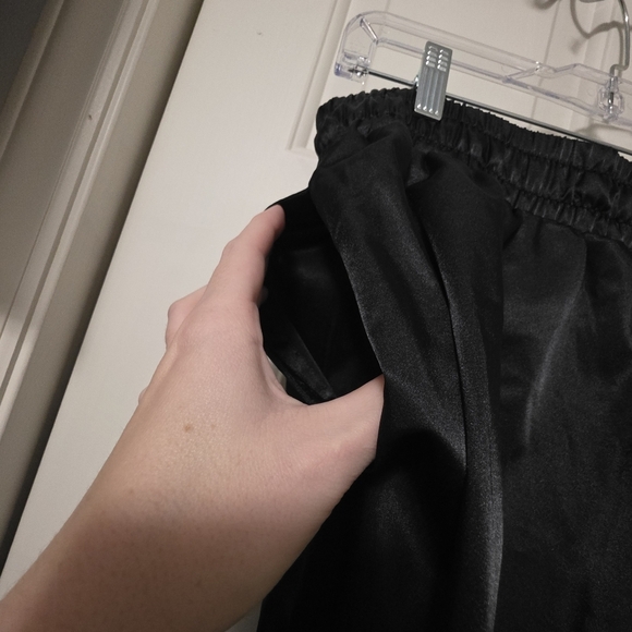 Nike Track Satin Womens Joggers Size Large - Picture 4 of 9